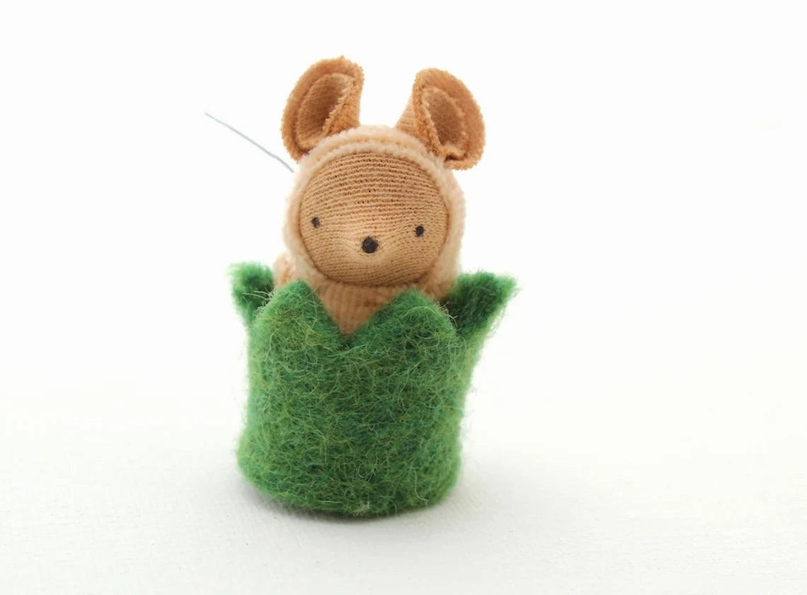 Sale Fairyshadow Little Critter in a Hedge Cozy, Tan Mouse