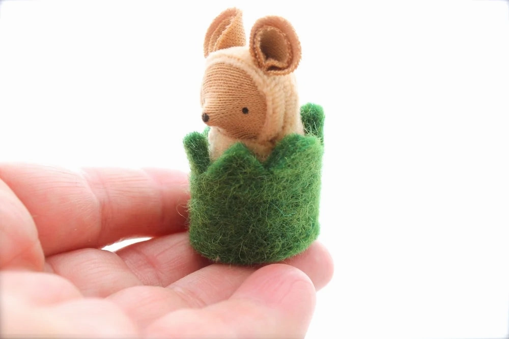 Sale Fairyshadow Little Critter in a Hedge Cozy, Tan Mouse