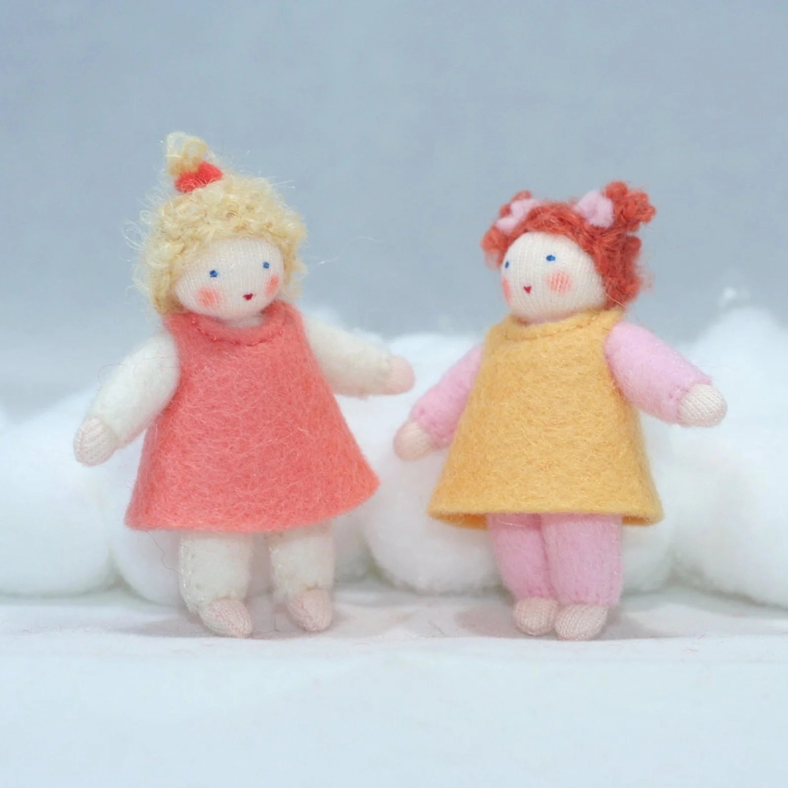 Sale Holiday Helper, Blonde Hair, Fair Skin Tone