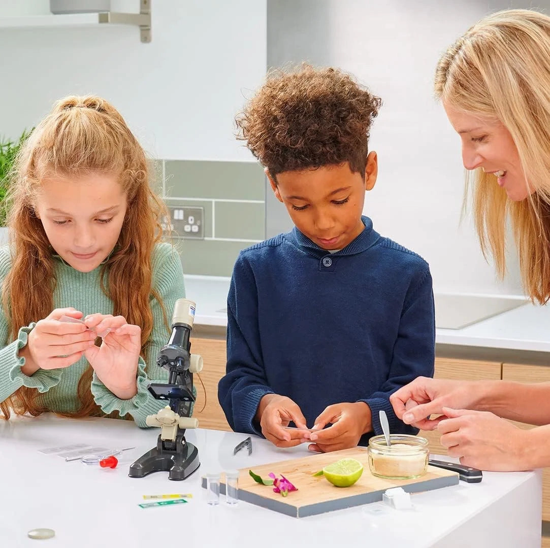 Science Mad 100x Microscope - 30 Piece Set