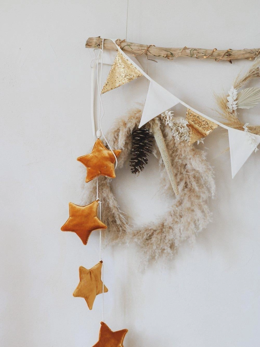 Velvet Gold Dust Garland with Stars