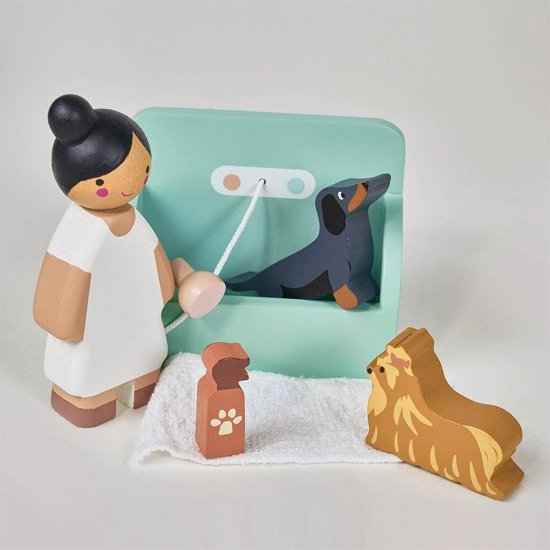 Waggy Tails Wooden Dog Salon