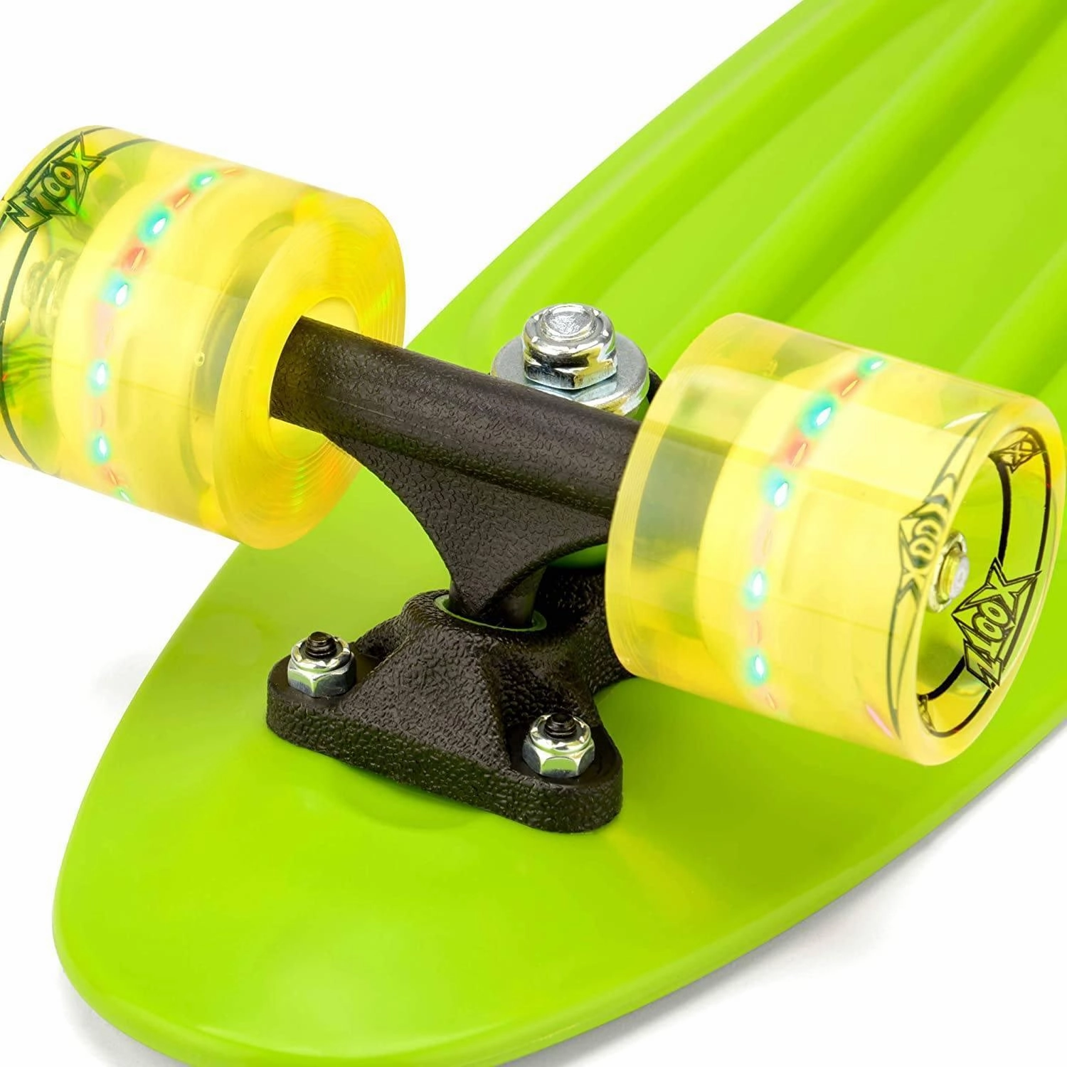 XOOTZ 22-Inch Skateboard with LED Light Up Wheels - Green